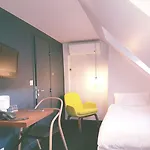 Wit Hotel