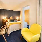 Wit Hotel