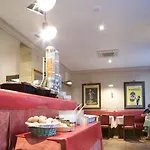 Wit Hotel Parigi