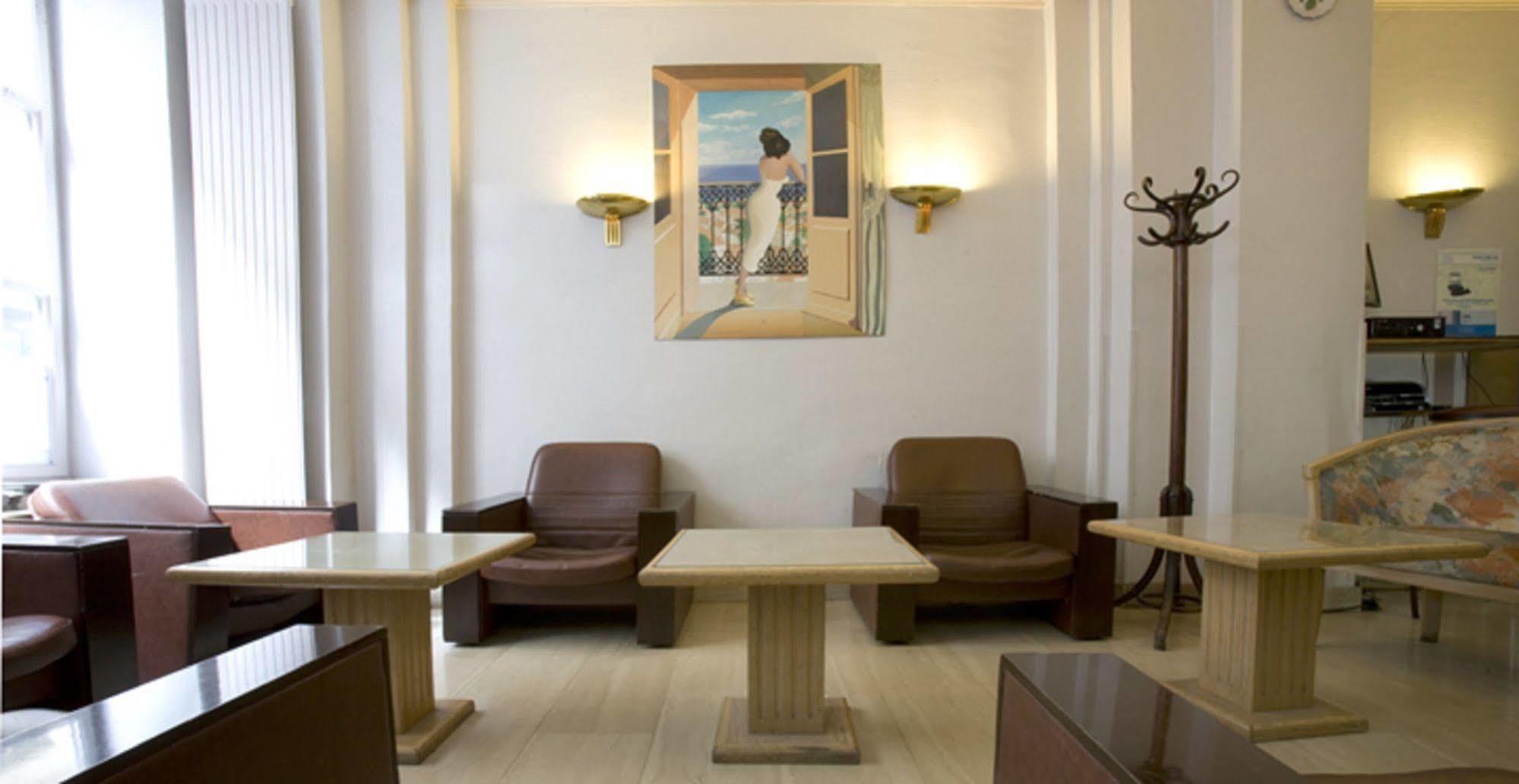 Wit Hotel Parigi