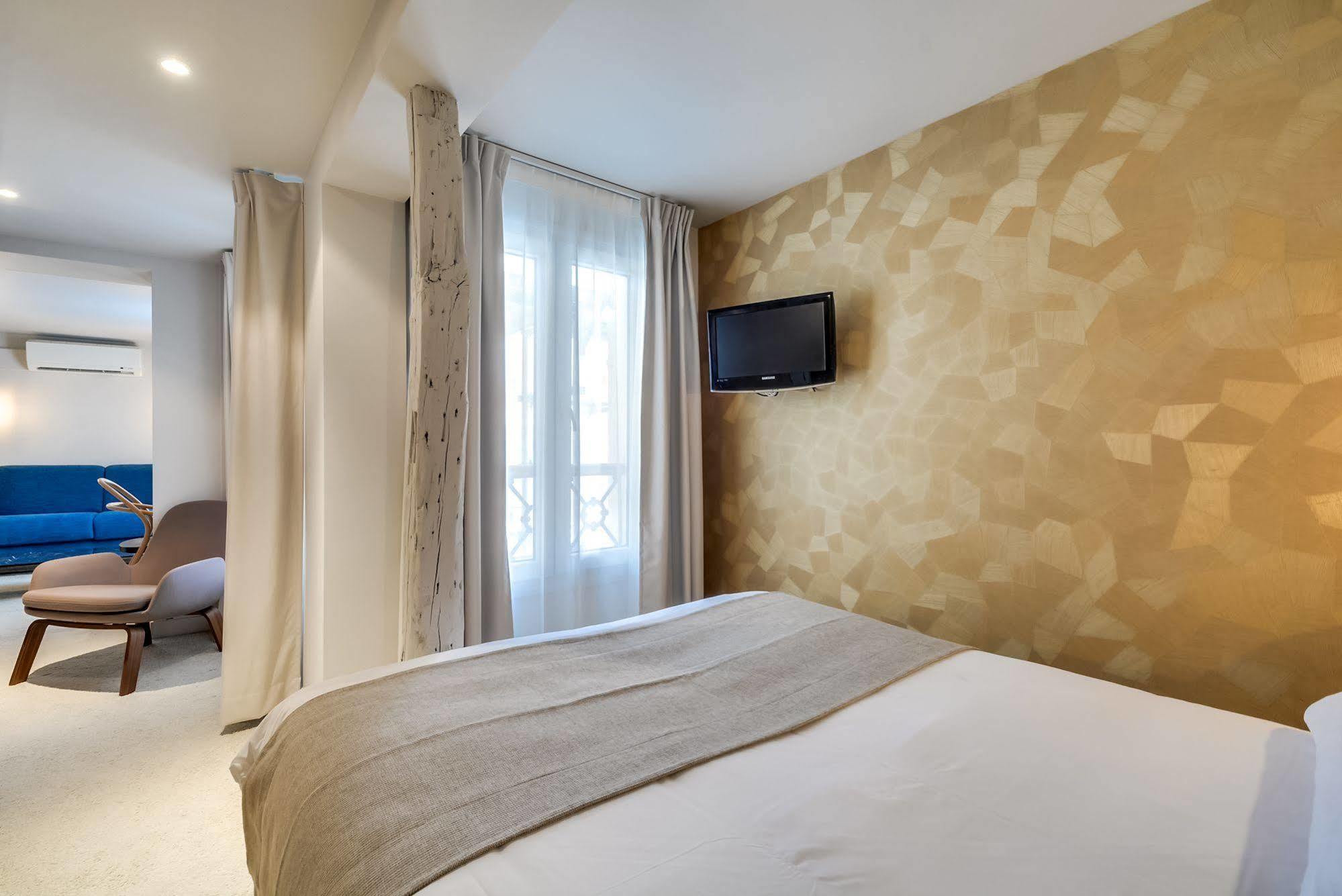 Wit Hotel Parigi